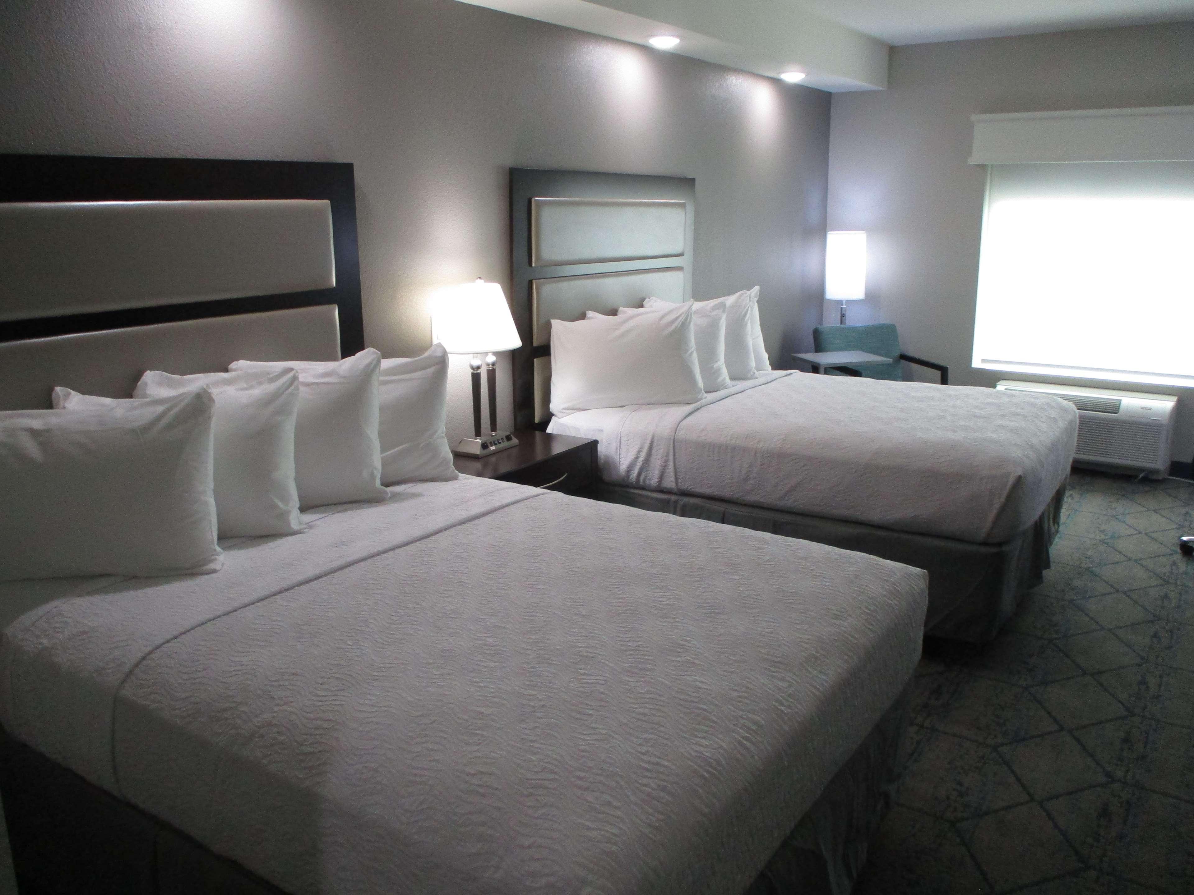 Best Western Plus Mcpherson Dış mekan fotoğraf